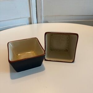 Home Zazen Stoneware Small Square Dishes - Set of 2